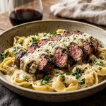Creamy Skillet Chicken Lasagna with Garlic Sauce – Easy Comfort Dinner